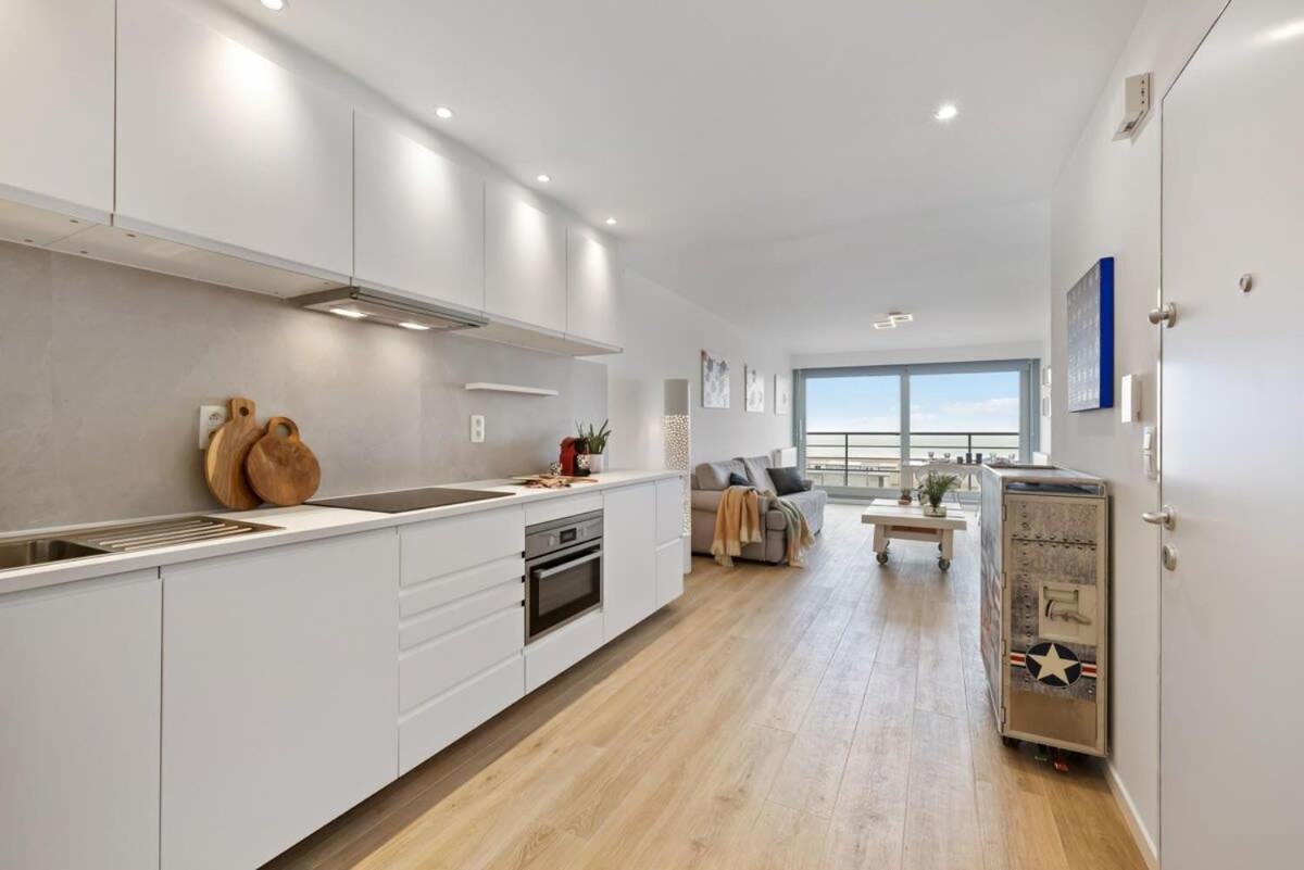 Huswell - Apartment With Frontal Sea View In Knokke Exterior photo